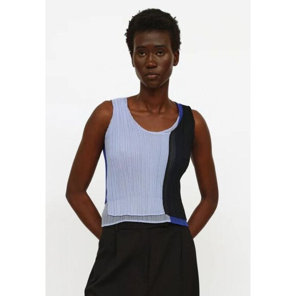 Issey Miyake Sleeveless Techincal Pleated Top Size 3 Black Light Blue - Picture 2 of 7